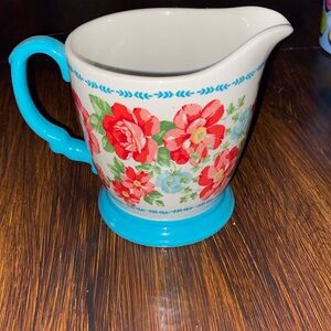 Prototype Pioneer Women vintage floral 4 cup